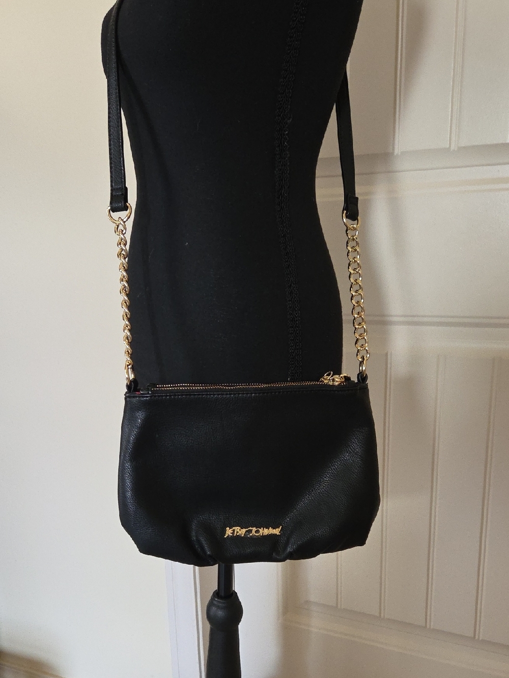 Betsey Johnson Black Vegan Leather Rhinestone Bling Crossbody Shoulder Bag, NWOT - Picture 4 of 7